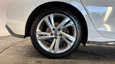 Volkswagen Golf 1.5 eTSI 150 R-Line 5dr DSG Petrol Hatchback